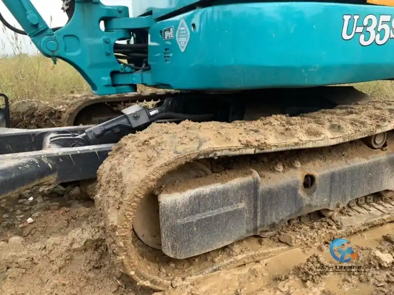 9_Used-Excavator-Kubota-U35S2