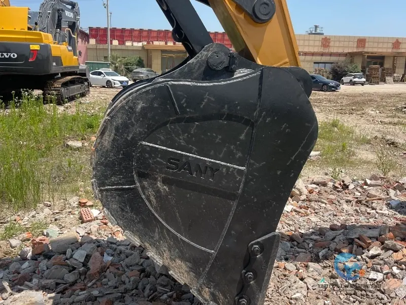 9_Used-Excavator-Sany-305C-13