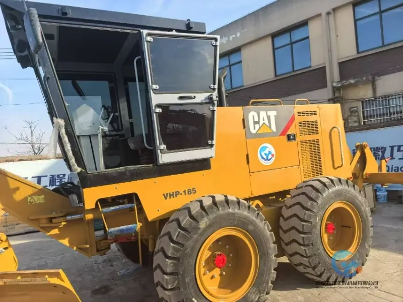 9_Used-Grader-Caterpillar-140K-4