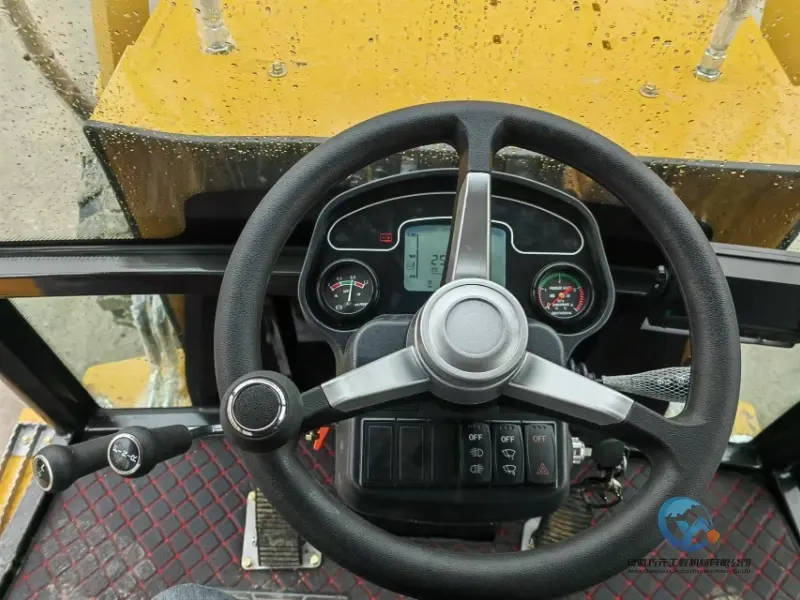 9_Used-Loader-Caterpillar-420F-14