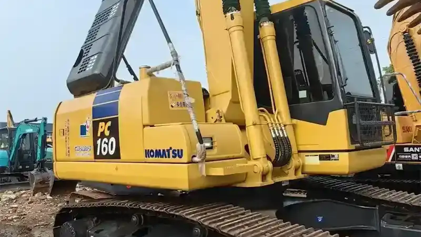 11_Used-Excavator-Komatsu-PC16013