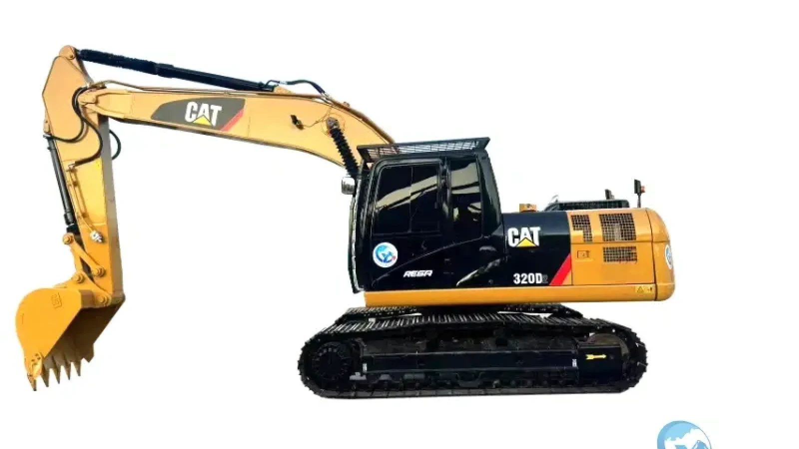 2021-Used-Excavator-Caterpillar-320D2-1