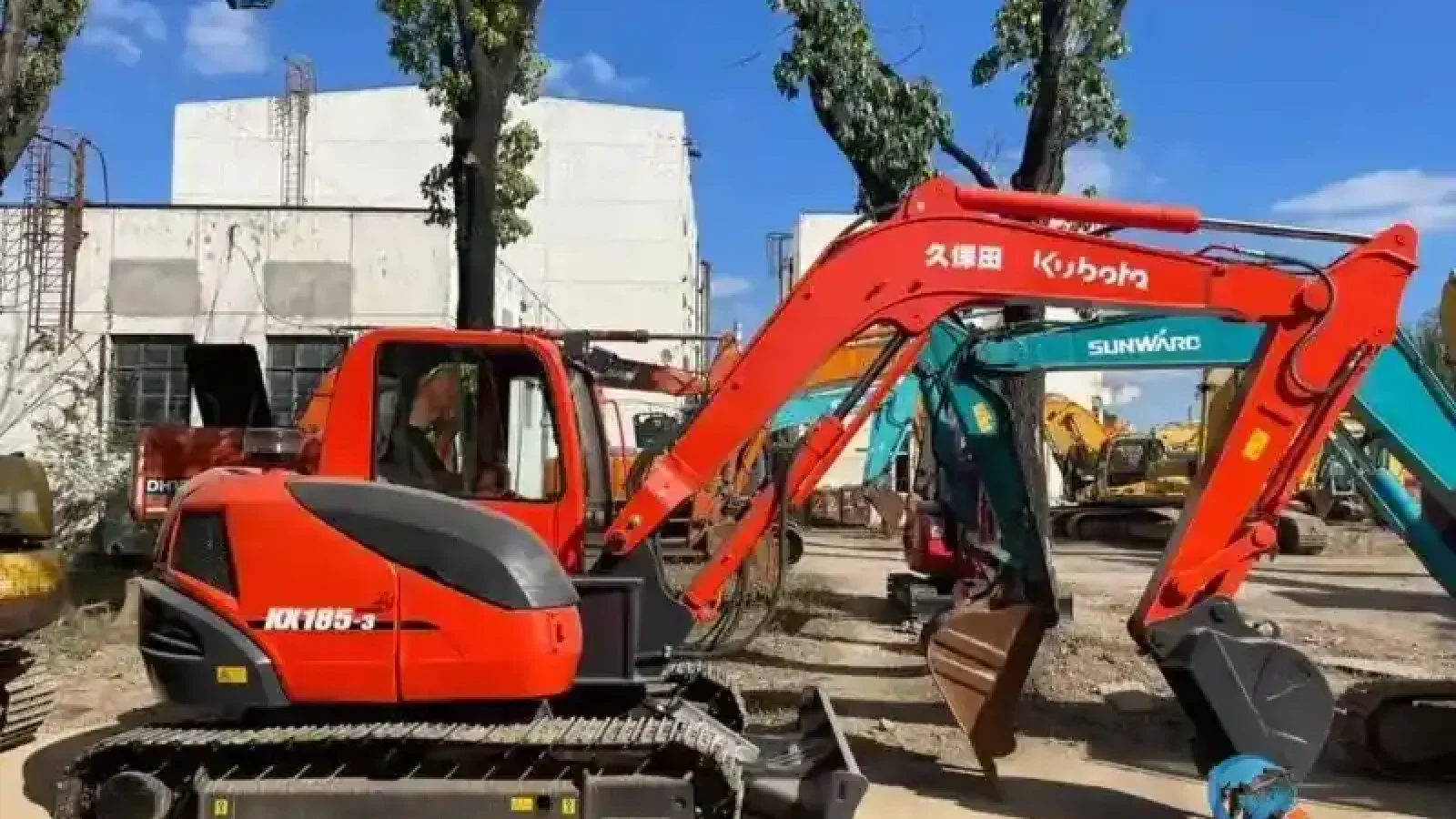 6_Used-Excavator-Kubota-KX1854