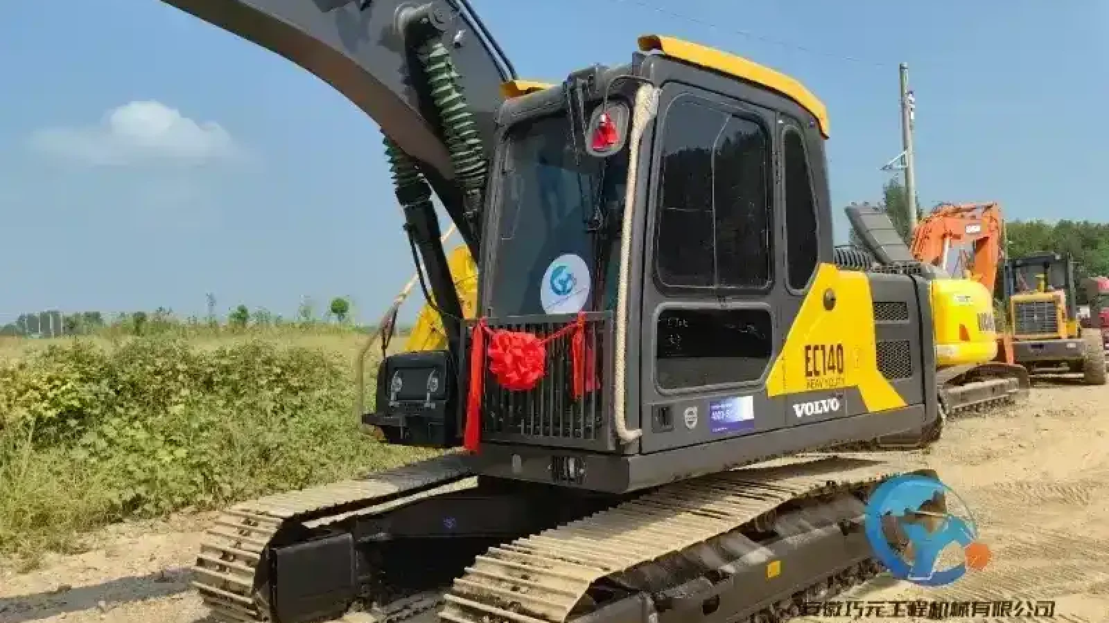 8_Used-Excavator-Volvo-EC140D4
