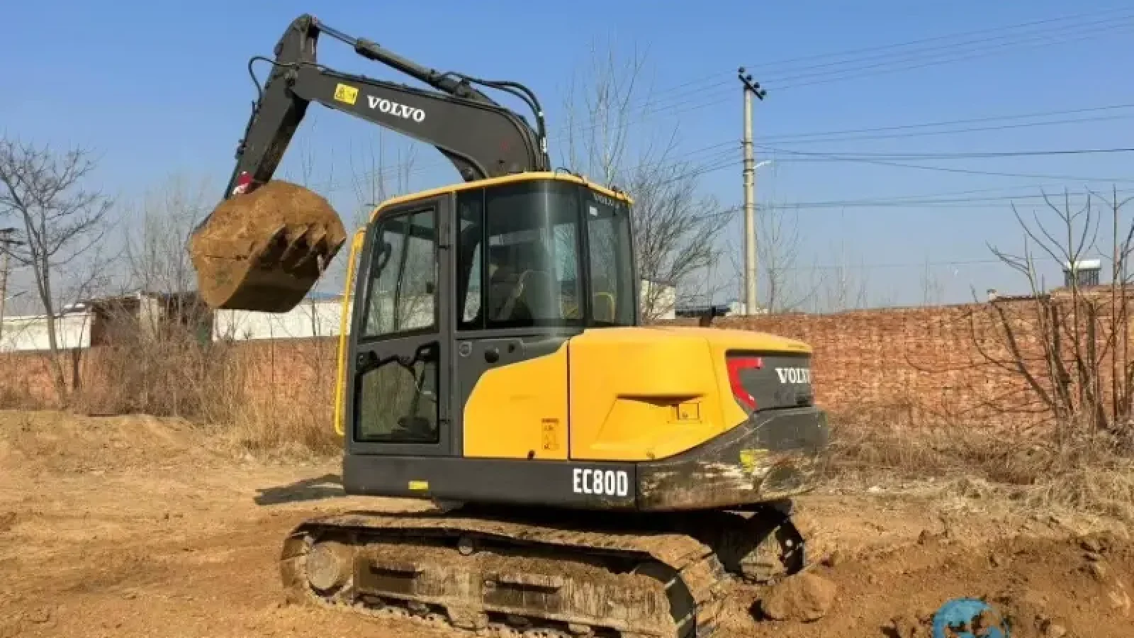 Used-Excavator-Volvo-EC80D-1