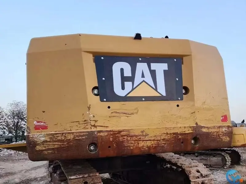 Pelleteuse Caterpillar 390F d'occasion