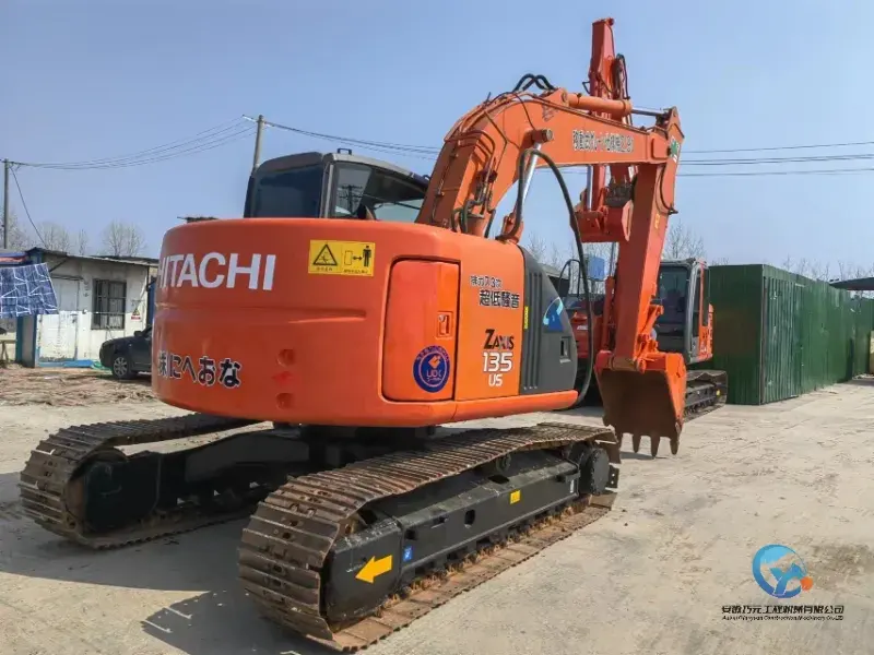 Used Excavator Hitachi ZX135