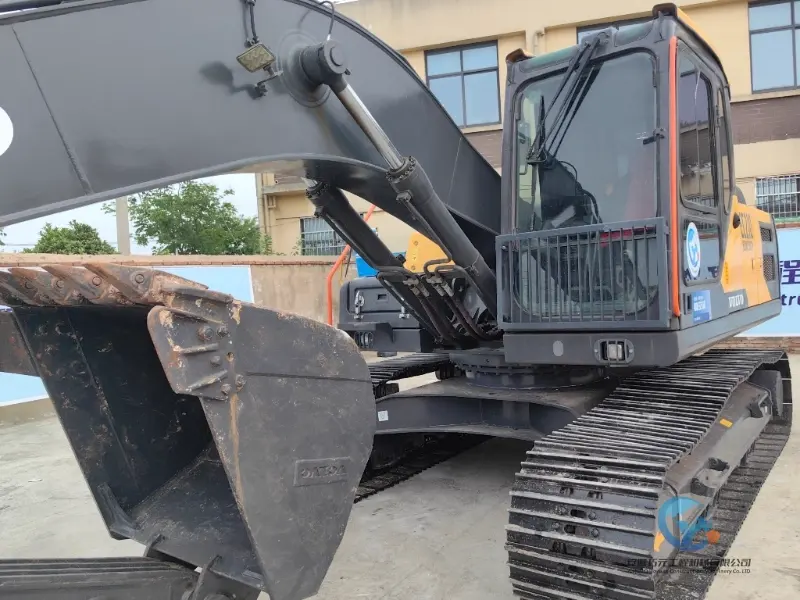 2023 Excavateur d'occasion Volvo EC210