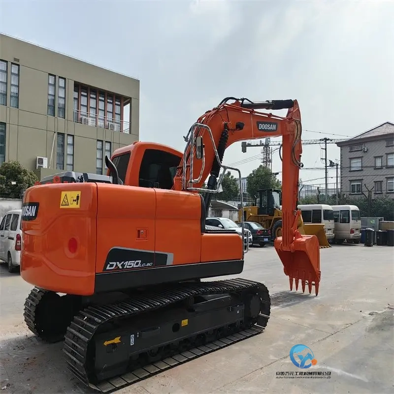Pelle hydraulique Doosan DX150LC-9C d'occasion