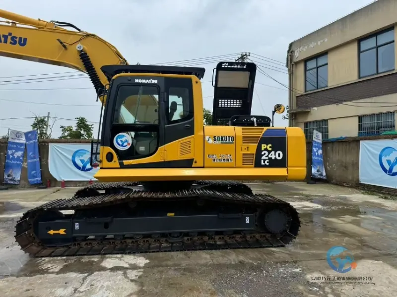 Used Excavator Komatsu PC240-8
