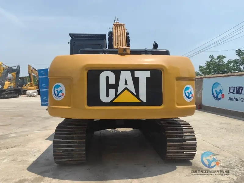 2020 Used Excavator Caterpillar 320D2