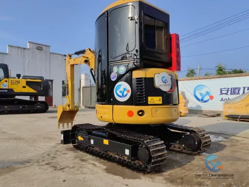 Pelles d'occasion Caterpillar 303.5E