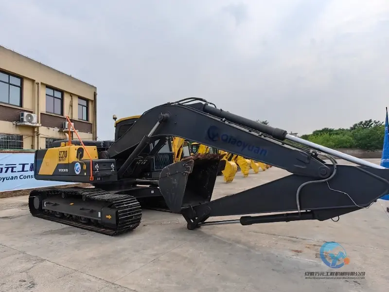 2023 Excavateur d'occasion Volvo EC210