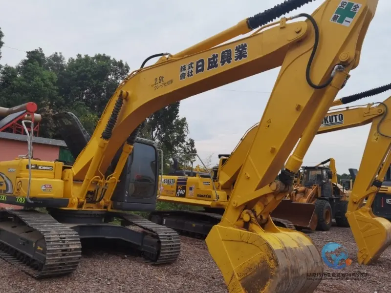 Pelle Kobelco SK330 d'occasion