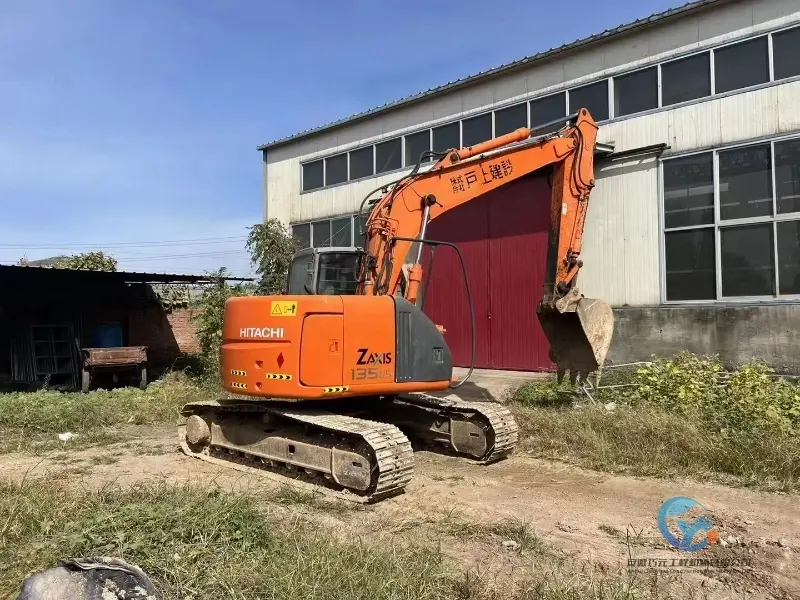Used Excavator Hitachi ZX135