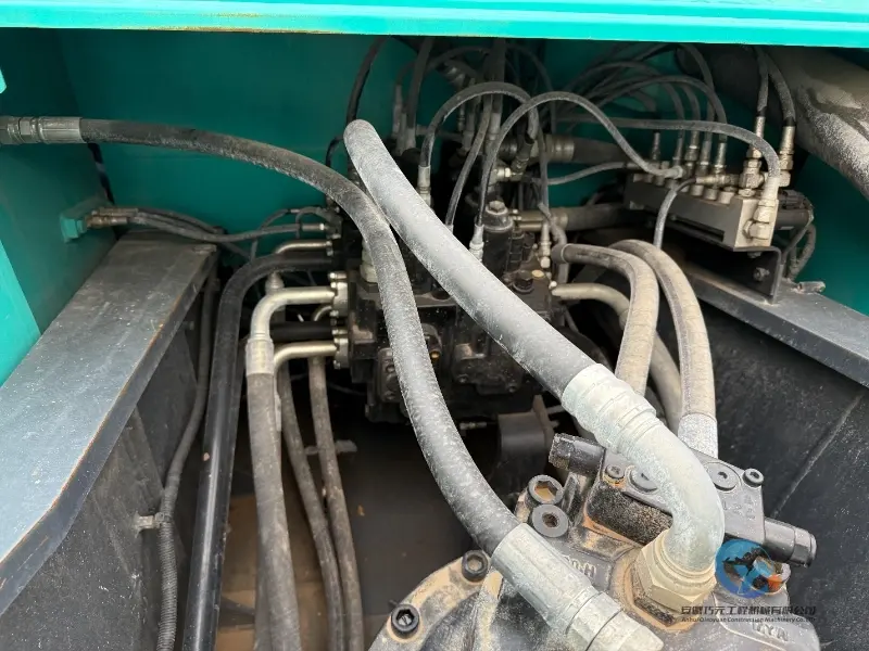 Pelle Kobelco SK350LC-8 d'occasion