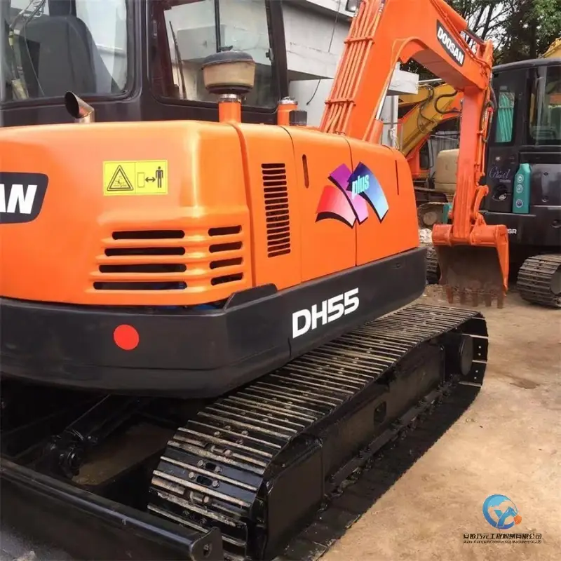 Excavateur Doosan DH55 d'occasion