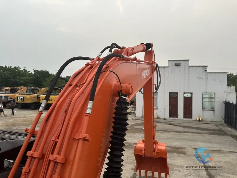 2023 Used Excavator Hitachi 200