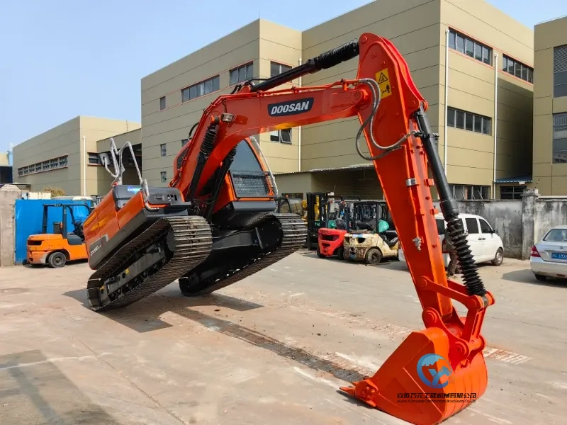 Pelle hydraulique Doosan DX150LC-9C d'occasion