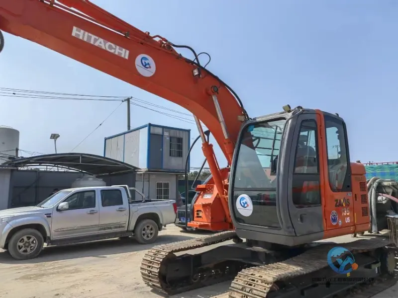 Used Excavator Hitachi ZX135