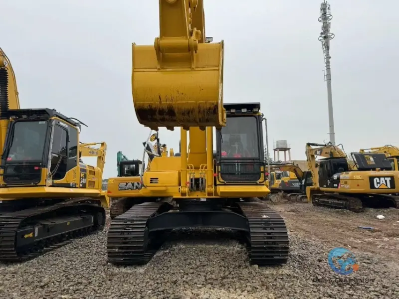 Used Excavator Komatsu PC210LC-8