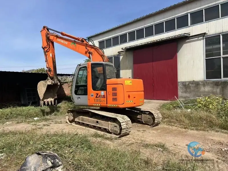 Used Excavator Hitachi ZX135