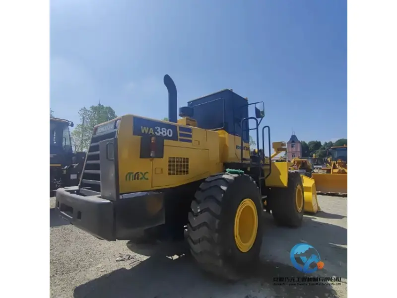Chargeur Komatsu WA380 d'occasion