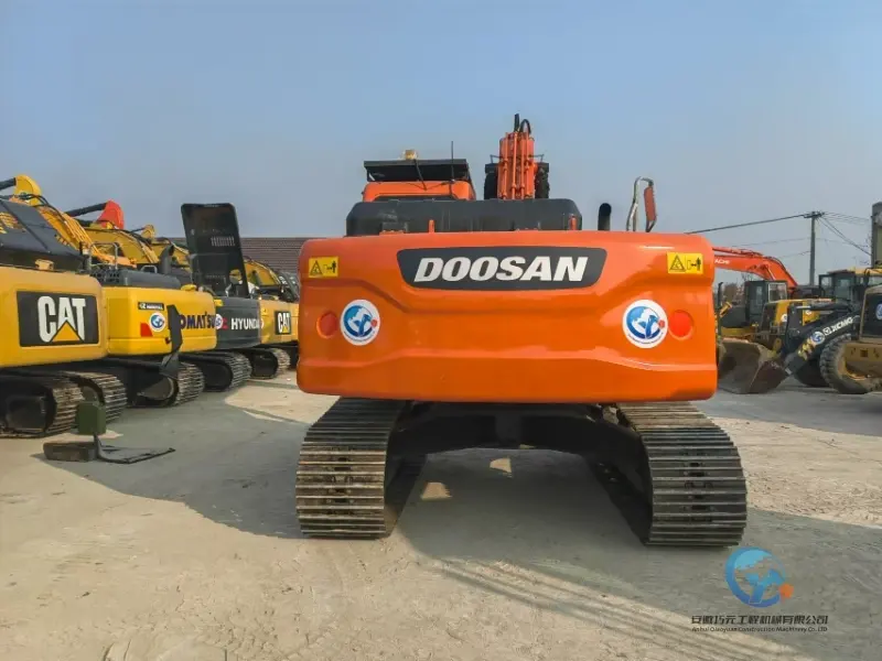 Excavatrice Doosan DX225LC-9C d'occasion