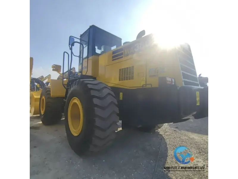 Chargeur Komatsu WA380-6 d'occasion